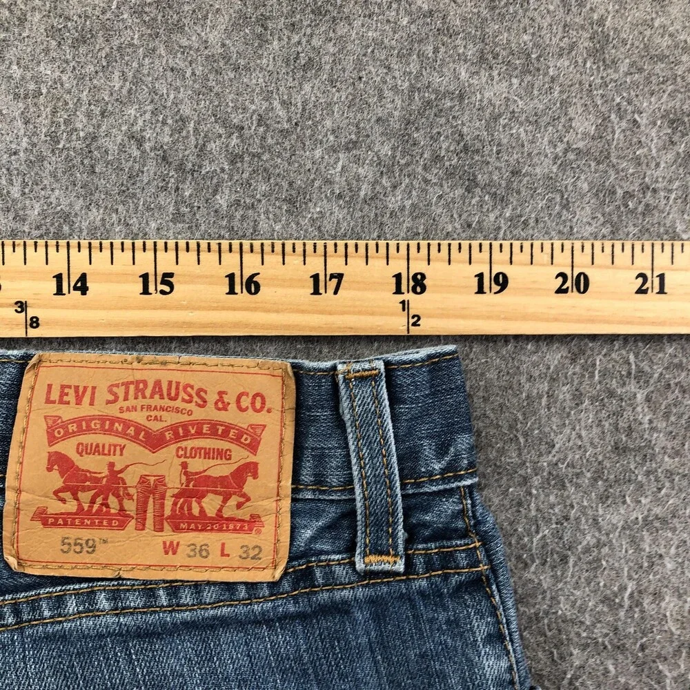 Levis 559 Jeans Mens 36x32 Blue Medium Wash Relaxed Straight Denim Pants Casual